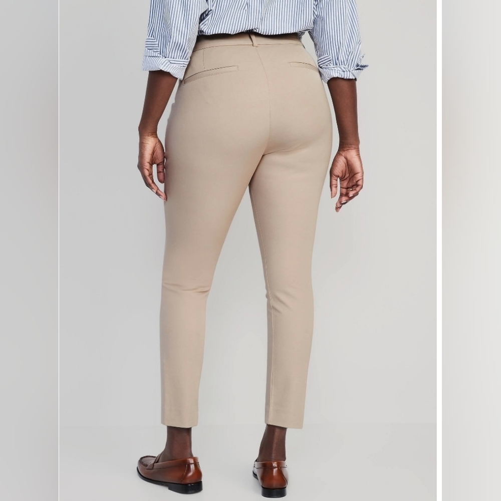 NWT Old Navy Khaki Pixie Pants 14 TALL